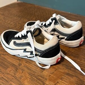 Black and White Kids Athletic Sneakers - Classic Two-Tone Design